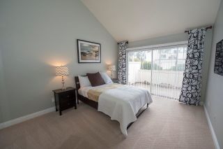 Photo 11: SCRIPPS RANCH Townhouse for sale : 2 bedrooms : 9934 Caminito Chirimolla in San Diego