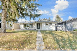 Photo 2: 712 Willacy Drive SE in Calgary: Willow Park Detached for sale : MLS®# A2005172