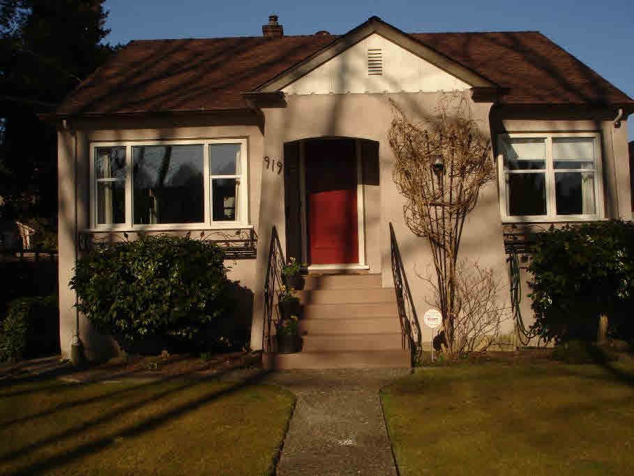 Main Photo: 919 E 21ST AVENUE in : Fraser VE House for sale : MLS®# V691132