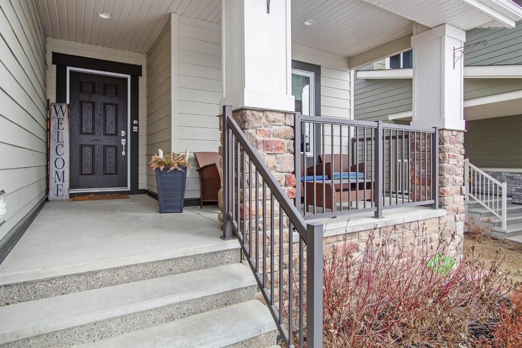 Main Photo: 20 Elgin Estates View SE in Calgary: McKenzie Towne Detached for sale : MLS®# A1076218