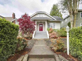 Photo 1: 1689 W 62ND Avenue in Vancouver: South Granville House for sale in "SOUTH GRANVILLE" (Vancouver West)  : MLS®# R2161750