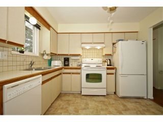 Photo 5: 8841 ROSLIN PL in Surrey: Bear Creek Green Timbers House for sale : MLS®# F1311750