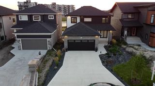 Photo 1: 77 Lucerne Place in Winnipeg: Bonavista Residential for sale (2J)  : MLS®# 202219769