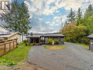 Photo 15: 2362 South Lake Rd in Qualicum Beach: House for sale : MLS®# 945784