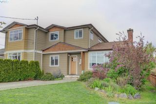 Photo 1: 824 Beckwith Ave in VICTORIA: SE Lake Hill Half Duplex for sale (Saanich East)  : MLS®# 835721