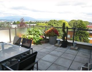 Photo 2: 402 2635 PRINCE EDWARD Street in Vancouver: Mount Pleasant VE Condo for sale (Vancouver East)  : MLS®# V731701
