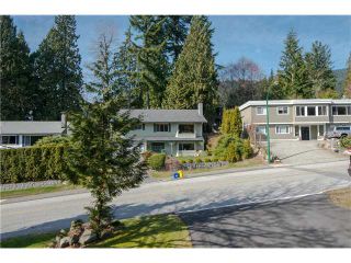Photo 9: 4570 HOSKINS RD in North Vancouver: Lynn Valley House for sale : MLS®# V1052431