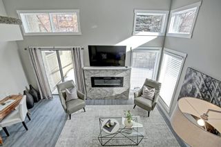 Photo 5: 14 Glamis Gardens SW in Calgary: Glamorgan Row/Townhouse for sale : MLS®# A1076786