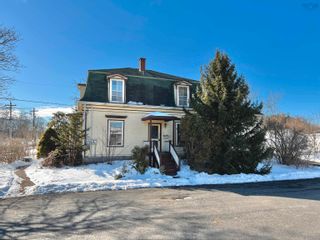 Photo 1: 141 Commercial Street in Berwick: Kings County Commercial  (Annapolis Valley)  : MLS®# 202303748
