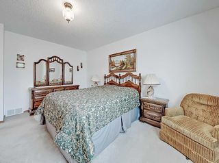 Photo 16: 76 Somerset Manor SW in Calgary: Somerset Detached for sale : MLS®# A2136431