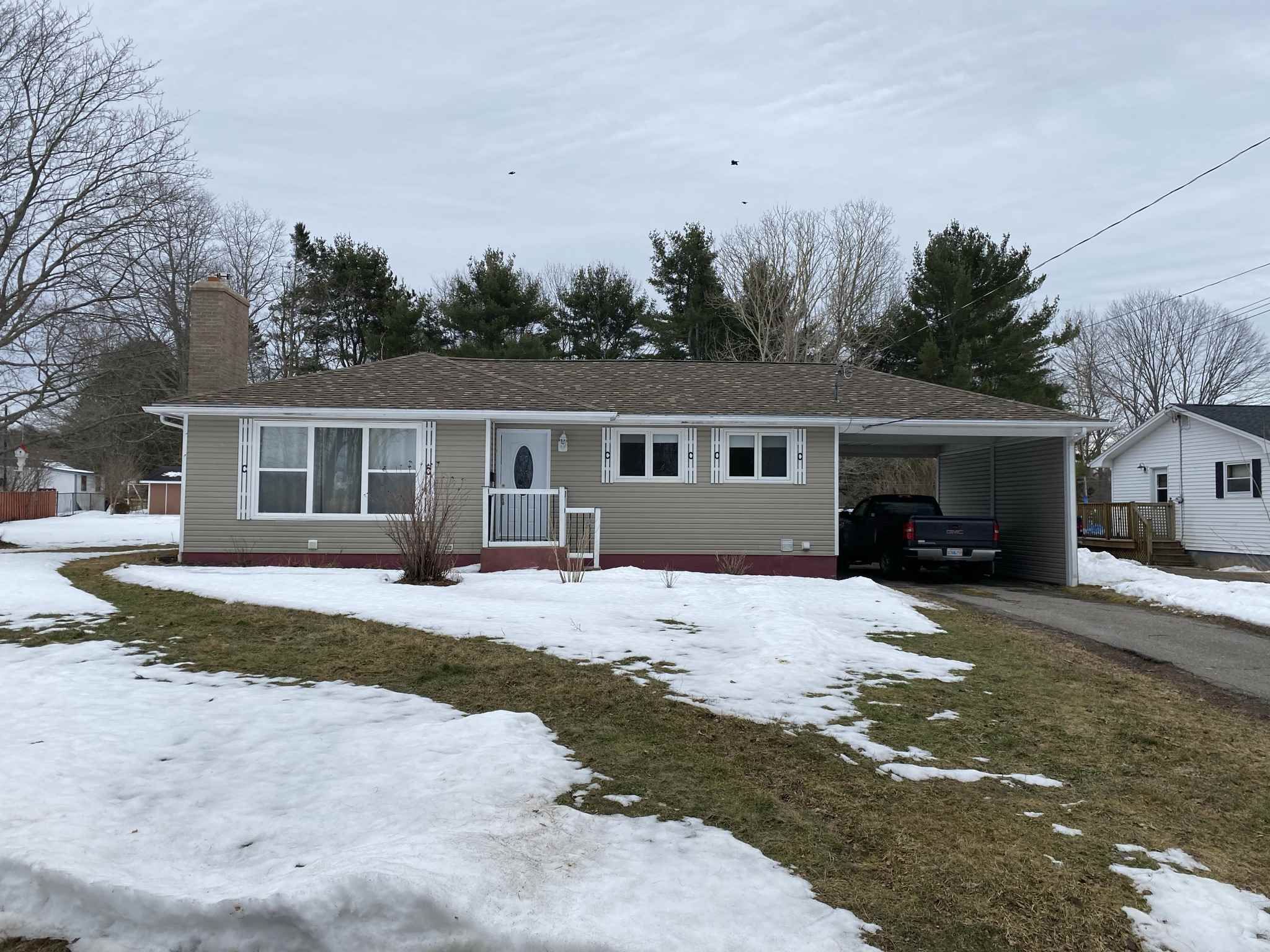 Main Photo: 983 Scott Drive in North Kentville: 404-Kings County Residential for sale (Annapolis Valley)  : MLS®# 202103615
