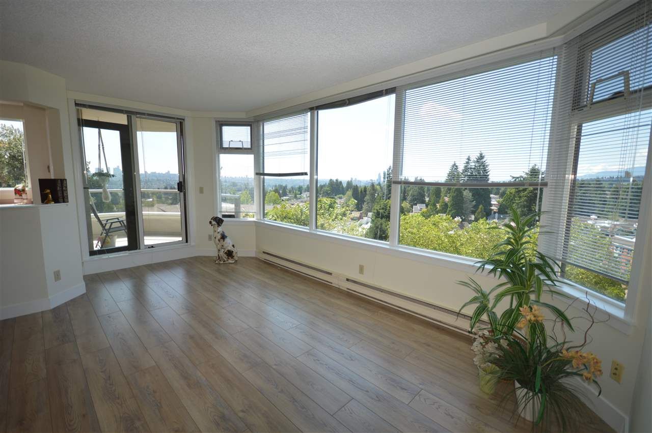 Main Photo: 1004 7321 HALIFAX Street in Burnaby: Simon Fraser Univer. Condo for sale in "AMBASSADOR" (Burnaby North)  : MLS®# R2472930