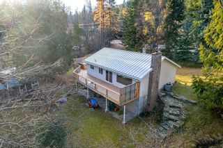 Photo 3: 4058 HIGHWAY 3A in Nelson: House for sale : MLS®# 2474144