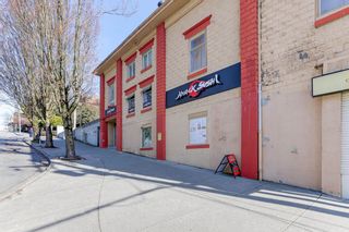 Photo 3: 55 EIGHTH Street in New Westminster: Downtown NW Business for sale : MLS®# C8058786