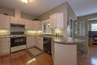 Photo 12: 34 1555 HIGHBURY Avenue in London: East A Residential for sale (East)  : MLS®# 40138511