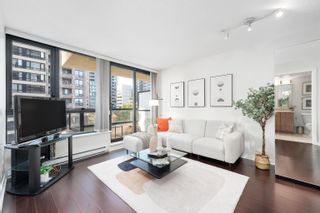 Photo 3: 803 977 MAINLAND Street in Vancouver: Yaletown Condo for sale in "Yaletown Park 3" (Vancouver West)  : MLS®# R2834893