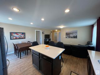Photo 9: 15803 104 Avenue in Edmonton: Zone 21 House Half Duplex for sale : MLS®# E4383773