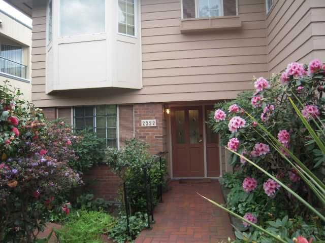 Main Photo: 2322 MARINE Drive in West Vancouver: Dundarave 1/2 Duplex for sale : MLS®# V824033