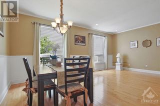 Photo 4: 136 LAMPLIGHTERS DRIVE in Ottawa: House for sale : MLS®# 1352820