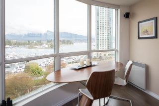 Photo 5: 701 555 JERVIS Street in Vancouver: Coal Harbour Condo for sale in "HARBOURSIDE PARK" (Vancouver West)  : MLS®# R2255524