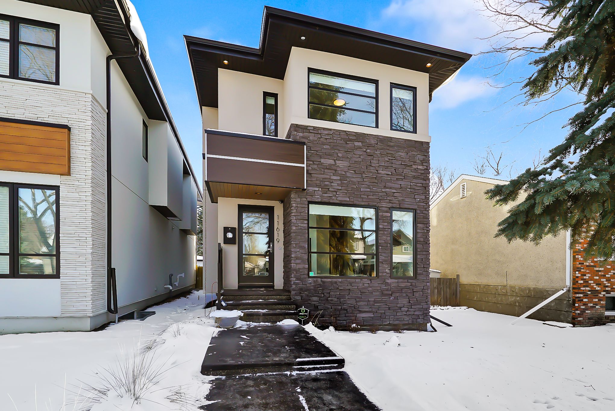 Main Photo: 11619 126 Street NW in Edmonton: Inglewood House for sale : MLS®# E4089018
