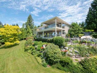 Photo 2: 377 HARRY Road in Gibsons: Gibsons & Area House for sale (Sunshine Coast)  : MLS®# R2480718