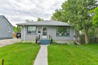 Photo 1: 48 Kingswood Avenue in Winnipeg: St Vital Residential for sale (2D)  : MLS®# 202016500