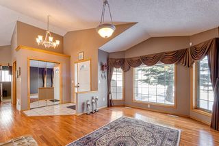 Photo 5: 137 Hampstead Place NW in Calgary: Hamptons Detached for sale : MLS®# A2048484