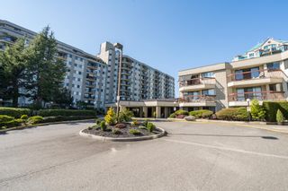 Photo 1: 902 31955 OLD YALE Road in Abbotsford: Central Abbotsford Condo for sale in "Evergreen Village" : MLS®# R2645558