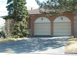 Photo 14: 15 Coronation Drive in Toronto: House (Backsplit 4) for sale (E08: TORONTO)  : MLS®# E1823441