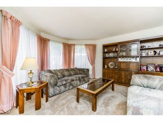 Photo 3: 8508 121 Street in Surrey: Queen Mary Park Surrey House for sale in "JANIS PARK" : MLS®# R2113584
