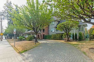 Photo 2: 301 1154 WESTWOOD Street in Coquitlam: North Coquitlam Condo for sale in "EMERALD COURT" : MLS®# R2728516