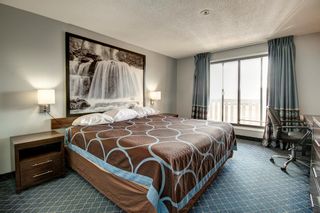 Photo 8: 77 rooms Franchise hotel for sale Southern Alberta: Business with Property for sale