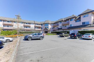 Photo 3: 203 21975 49 Avenue in Langley: Murrayville Condo for sale : MLS®# R2872030