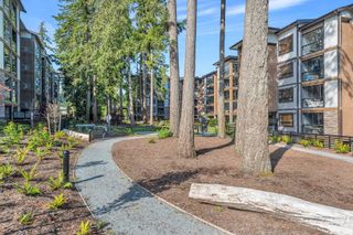 Photo 4: 309 3585 146A Street in Surrey: King George Corridor Condo for sale in "Forest Ridge" (South Surrey White Rock)  : MLS®# R2757149