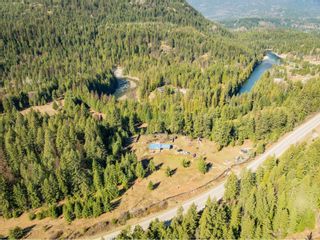 Photo 39: 2621 HIGHWAY 3A in Castlegar: House for sale : MLS®# 2475835
