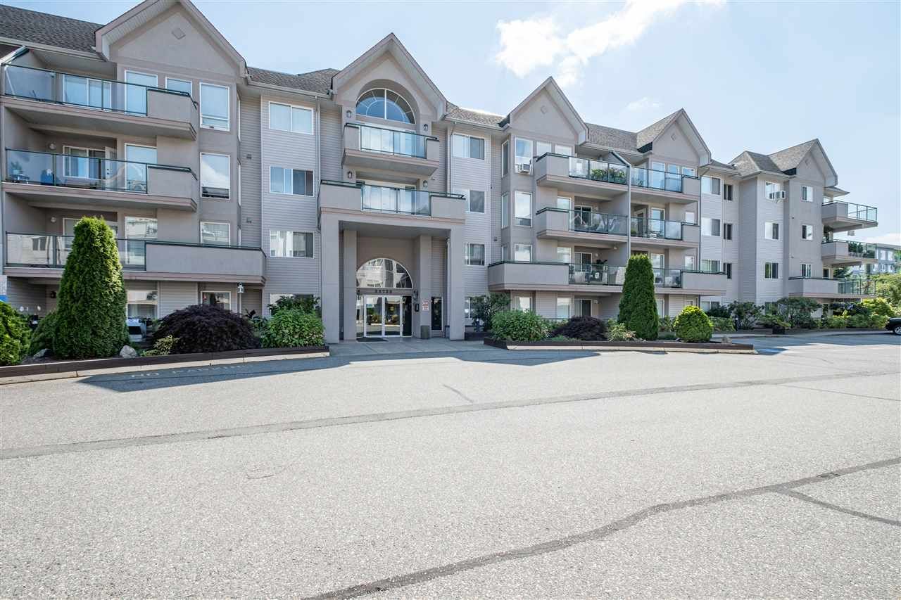 Main Photo: 211 33728 KING Road in Abbotsford: Central Abbotsford Condo for sale in "College Park Place" : MLS®# R2486380