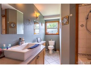 Photo 11: 3140 Lynnlark Pl in VICTORIA: Co Hatley Park House for sale (Colwood)  : MLS®# 734049
