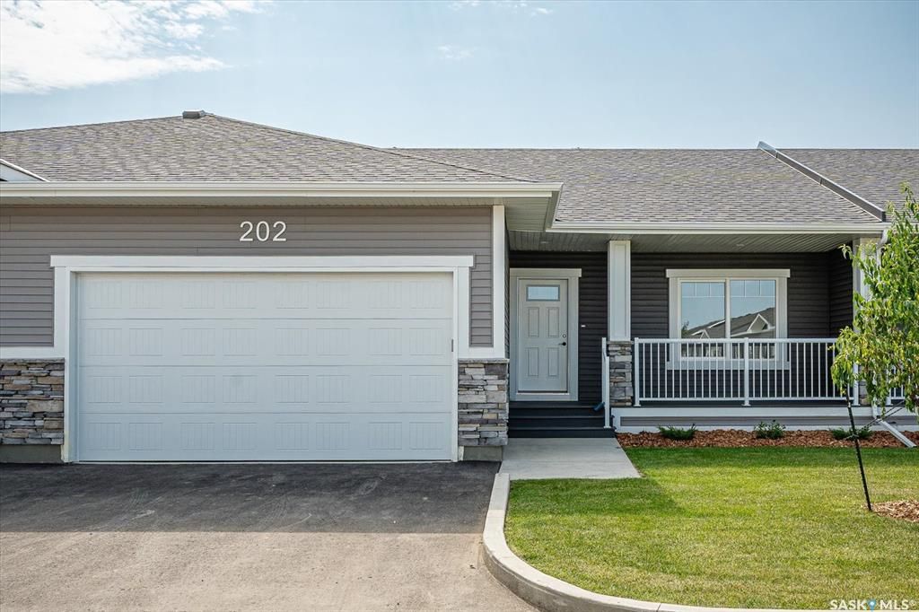 Main Photo: 202 170 Mirond Road in Martensville: Residential for sale : MLS®# SK960077