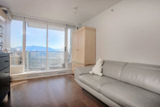 Photo 2: 1505 188 KEEFER Place, Vancouver
