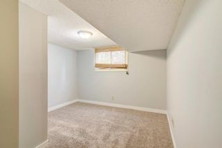Photo 17: 426 32 Avenue NE Calgary Home For Sale