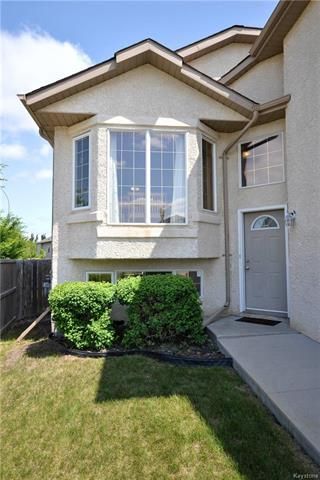 Photo 2: 3 Montvale Crescent in Winnipeg: Royalwood Residential for sale (2J)  : MLS®# 1815274