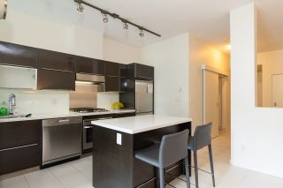 Photo 8: 203 1252 HORNBY Street in Vancouver: Downtown VW Condo for sale in "PURE" (Vancouver West)  : MLS®# R2413688