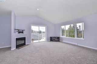 Photo 7: 2453 Whitehorn Pl in VICTORIA: La Thetis Heights House for sale (Langford)  : MLS®# 789960