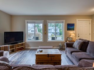 Photo 3: 2582 WINDERMERE Avenue in CUMBERLAND: CV Cumberland House for sale (Comox Valley)  : MLS®# 833211