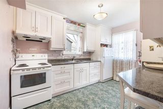 Photo 12: 391 Chelsea Avenue in Winnipeg: East Kildonan Residential for sale (3D)  : MLS®# 202329011