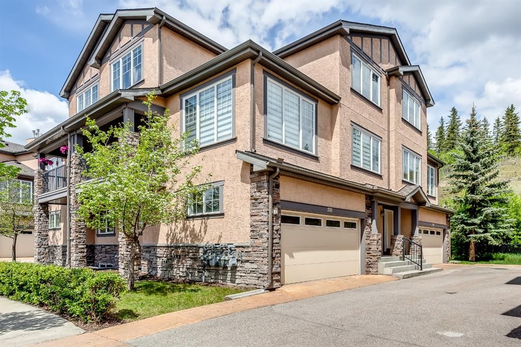 Main Photo: 201 10 Discovery Ridge Hill SW in Calgary: Discovery Ridge Row/Townhouse for sale : MLS®# A1228099