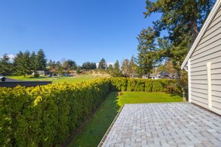 Photo 54: 6315 Clear View Rd in Central Saanich: CS Martindale House for sale : MLS®# 871039