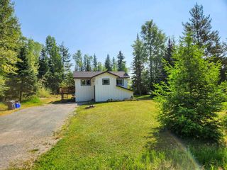 Photo 2: 2488 EVASKO Road in Prince George: Pineview House for sale (PG Rural South)  : MLS®# R2800454