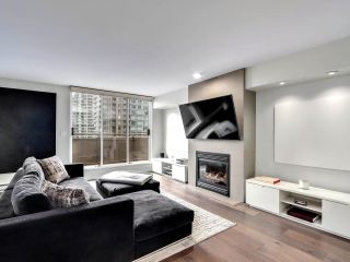 Photo 3: 1405 819 HAMILTON Street in Vancouver: Downtown VW Condo for sale (Vancouver West)  : MLS®# R2775524